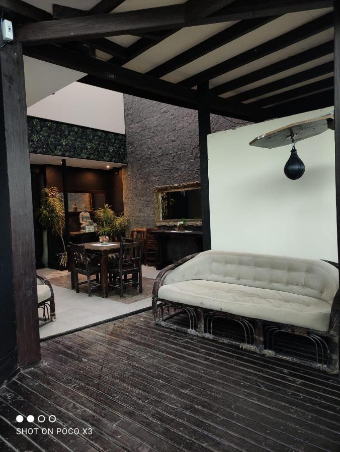 Pousada Bravo House Balneario Camboriu Bagian luar foto